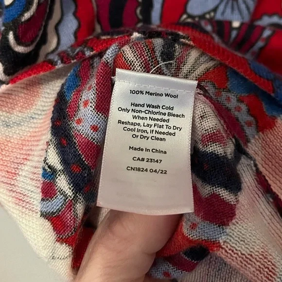 Talbots Merino Wool Puff Sleeve Paisley Bloom Pullover Sweater β Petite - Picture 2 of 6